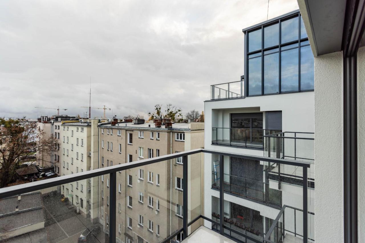 Klimatyzowany Apartament Very Berry Z Parkingiem W Poznaniu By Noclegi Renters Eksteriør billede