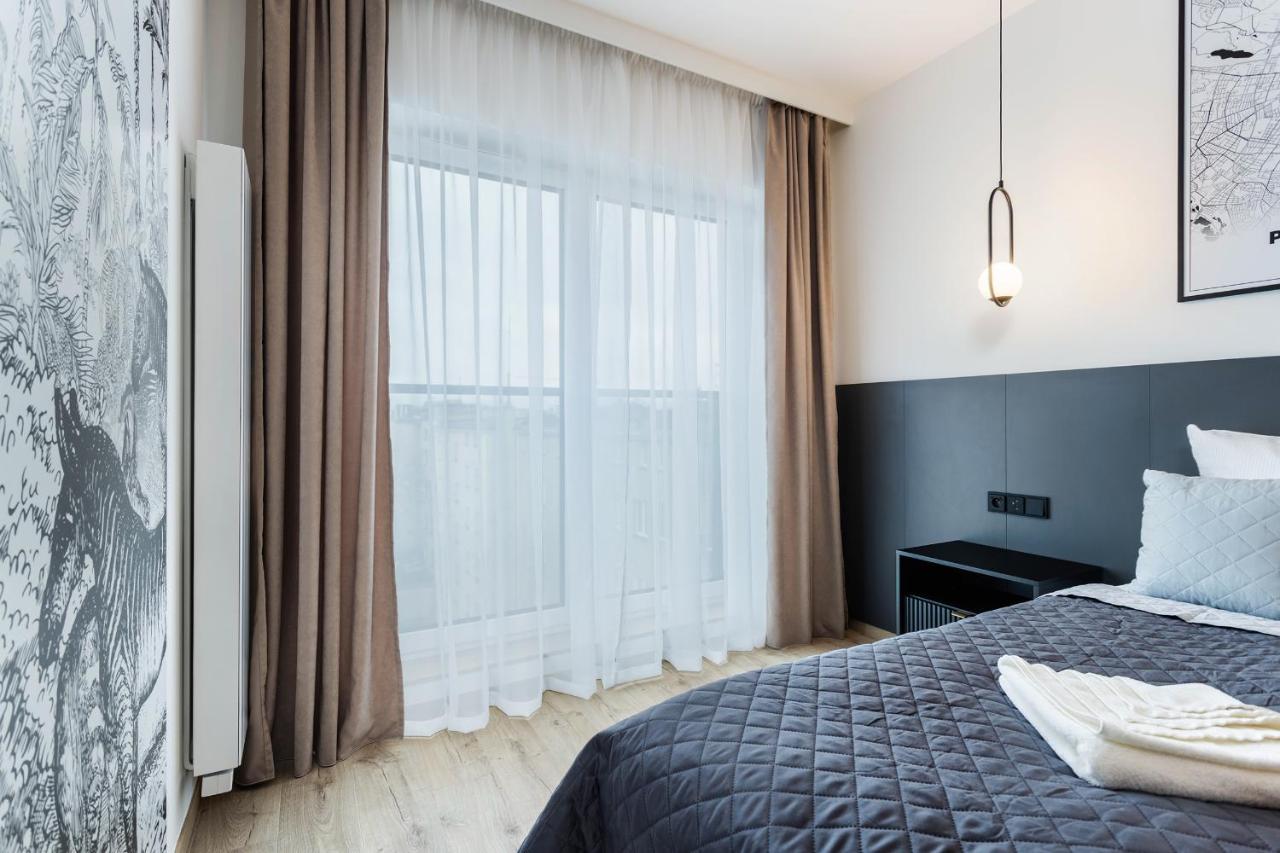 Klimatyzowany Apartament Very Berry Z Parkingiem W Poznaniu By Noclegi Renters Eksteriør billede