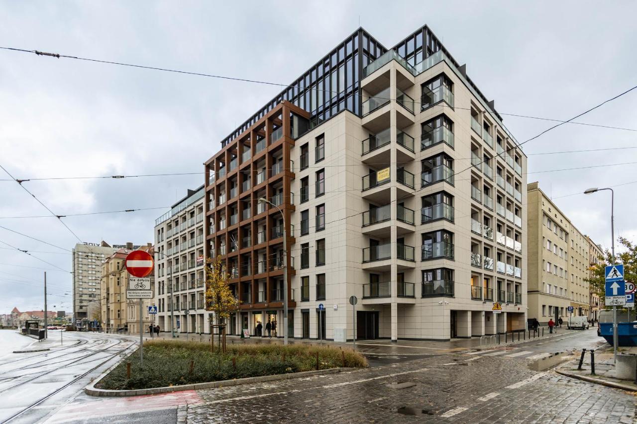 Klimatyzowany Apartament Very Berry Z Parkingiem W Poznaniu By Noclegi Renters Eksteriør billede